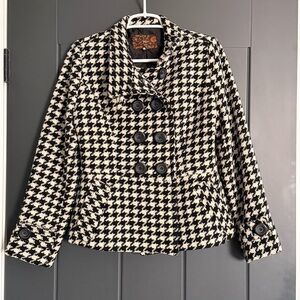 Chic Houndstooth Pea Coat